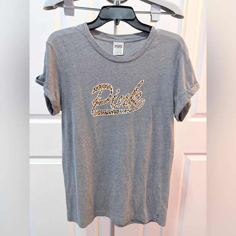 PINK Victoria's Secret Gray & Leopard Print Short Sleeve T Shirt Size Small NWOT